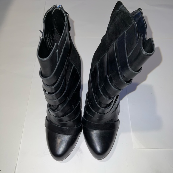 Sam Edelman Kendrix Suede Ankle Booties size 6 - Picture 8 of 9